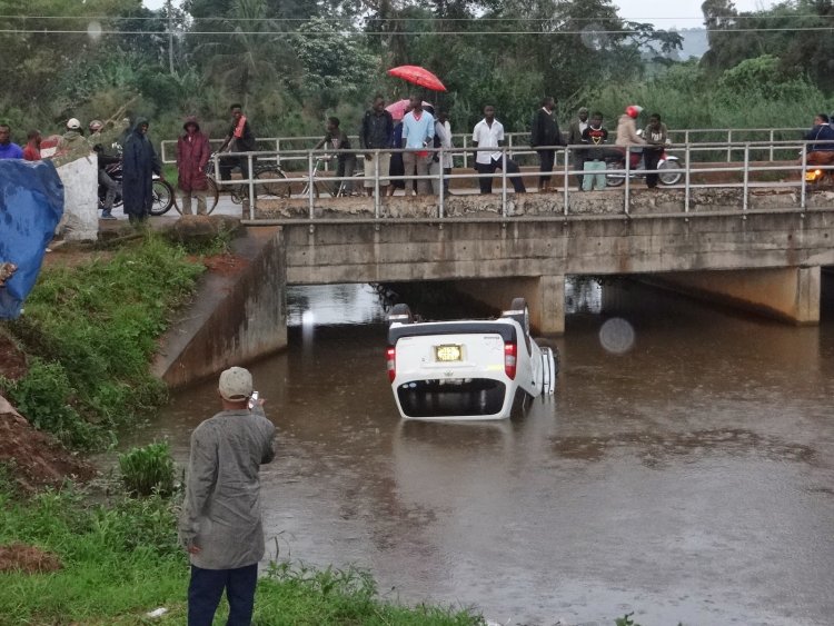 Kenya: Abntu 30 bapfuye barohamye mu mugezi