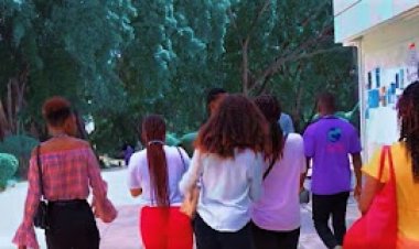 Iminota itatu umukobwa umwe aba yanduye SIDA