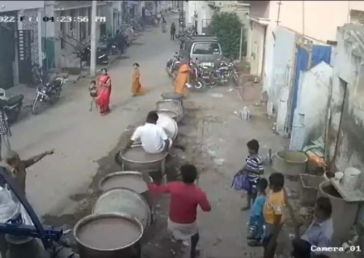 Yaguye mu isafuriya y'igikoma gishyushye  ahita yitaba Imana