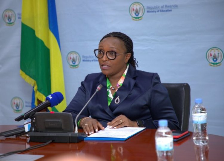 Minerivari ntigomba kurenga ibihumbi 85 by’amafaranga y’u Rwanda ku gihembwe"Dr Uwamariya