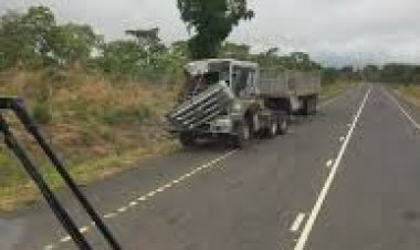 Umugabo yakoze  impanuka abana be babiri bitaba Imana