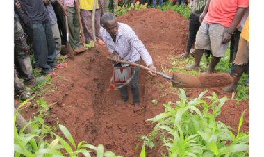 Umugabo yatawe muriyombi azira gutaburura umurambo w'umugore we ngo agurishe isambu