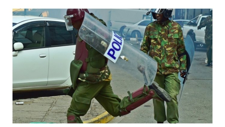 Umupolisi yataye umugeni  munzu afatirwa murugo rwundi yagiye gusambana.