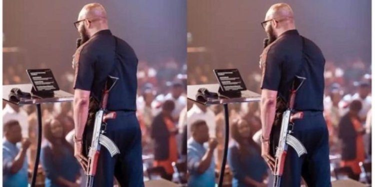 Umukozi w'Imana uherutse ku garagara murusengero afite imbunda yatawe muri yombi