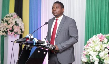 Inzego  z'ubuzima zihangayikishijwe n'urubyiriko rugana ibitaro rushaka kugurisha impyiko zabo