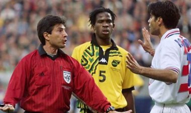 Umusifuzi yanze igitego yifashishije telefone y'umufana