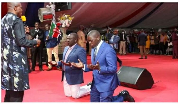 Perezida Ruto yikomye abavuga ko ibiro akoreramo yabihinduye urusengero