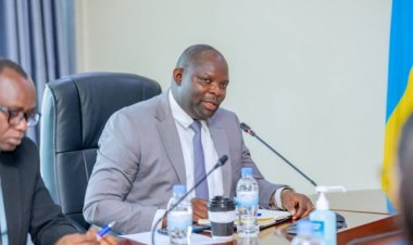 "Ntabwo twemera uburyo bwose bwo kuboneza urubyaro bwatuma ikiremwamuntu gihungabanywa, Pasiteri Ndayizeye"