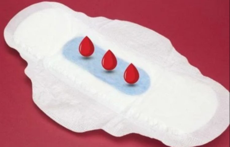 Maneja wambuye abagore imyenda ngo arebe uri mu mihango ari mu mazi abira