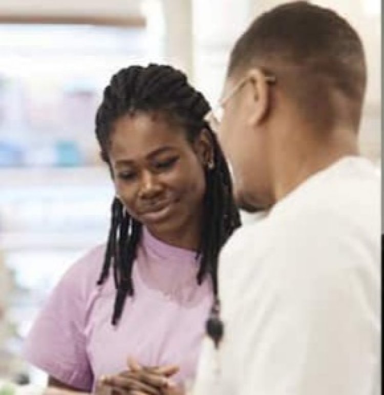 Yagiye gusura Umugore we aho akorera arebye Boss we abona arasa n'uruhinja baherutse kubyara