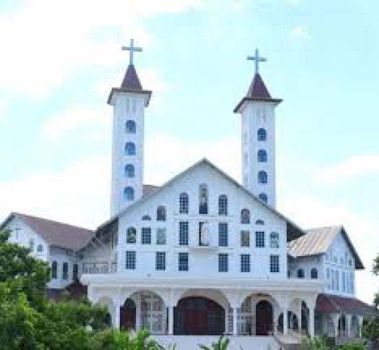 Padiri yishwe n'umuntu wari uje ngo amusengere