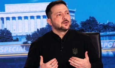 "Nzongera kwambara Costume Ari uko Intambara  yarangiye, Zelensky"