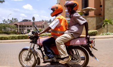Polisi iriho irahigisha uruhindu Umumotari wateje impanuka igahita Umopolisi Mukuru