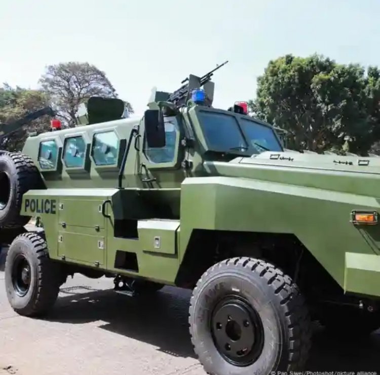 Al Shabaab yishe abapolisi batandatu muri Kenya