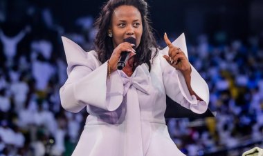 Julienne Kabanda yongeye gushimangira ko Imana ikiza Sida