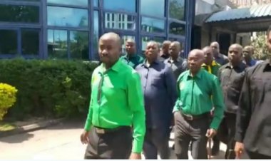 Breaking news: Gwajima yafashe ifishi yo kwiyamamariza Ubudepite arinzwe bikomeye