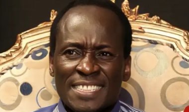 Umunyamakuru wasomaga amatangazo yokubika  yitabye Imana