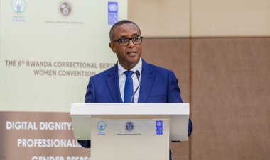 Waziri  wa Usalama wa ndani Dkt Vincent Biruta awapongeza wafanyakazi wa RCS