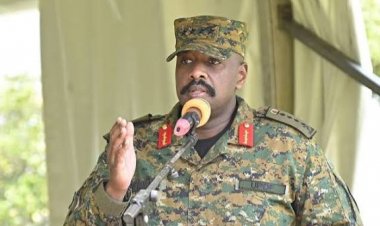 Ndaburira abanya-Kenya bose!" – Gen. Muhoozi Kainerugaba