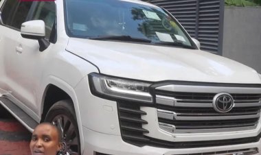 Yihembye imodoka ya Miliyoni 300  nyuma yo kubyara Umukobwa